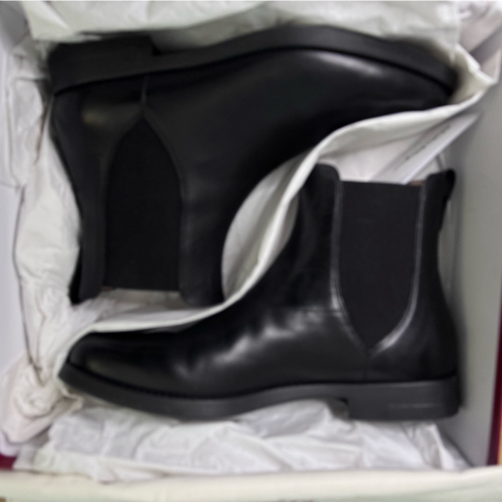 Salvatore Ferragamo Tom Black Leather boots - Picture 8 of 11